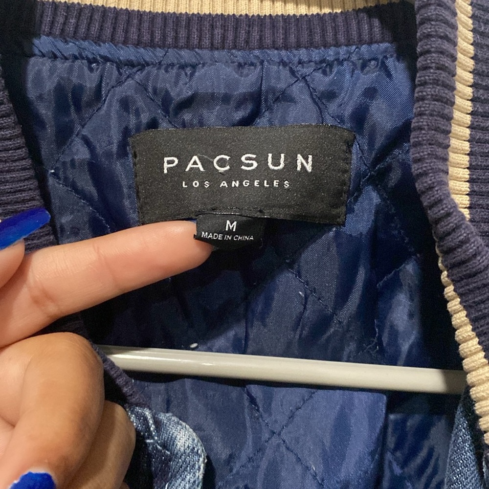 Jacket - Picture 3 of 3